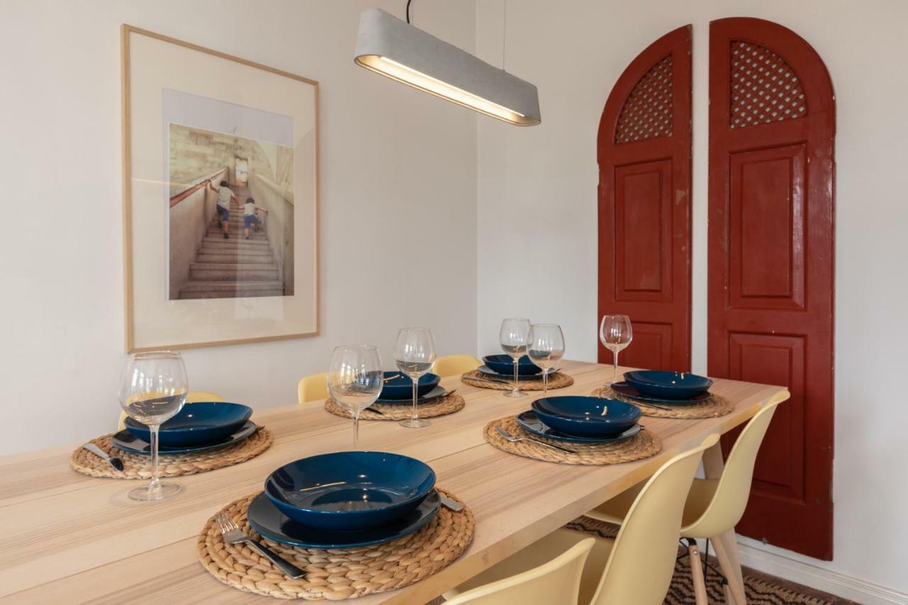 Fantastic Family Apartment In Estrela Lisboa Extérieur photo