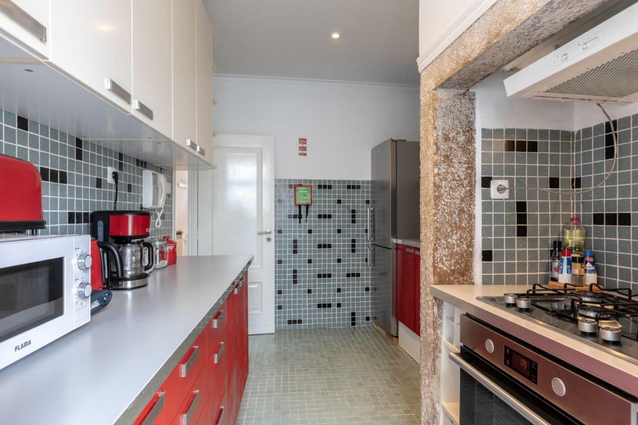 Fantastic Family Apartment In Estrela Lisboa Extérieur photo